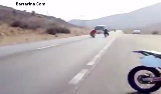 فیلم تصادف 18+ موتورسوار ایرانی با یک اتوبوس + بازتاب جهانی