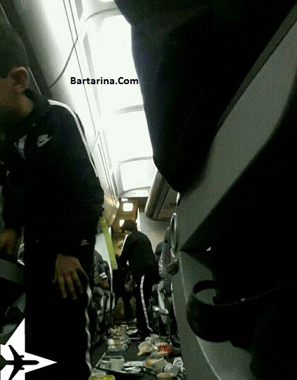 فیلم درگیری مسافران هواپیمای تهران دبی بعد از فرود اضطراری