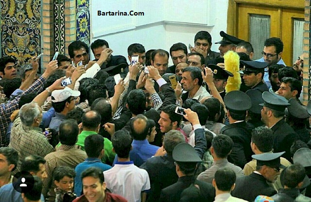 فیلم احمدی نژاد در حرم امام رضا مشهد عید مبعث 5 اردیبهشت 96