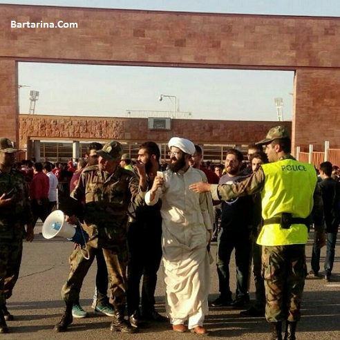 توهین به بهزاد عباسپور روحانی طرفدار تراکتور و راه ندادن وی