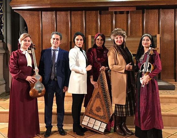 تصاویر دیده نشده از کنسرت بانوان در ایران