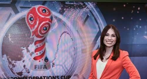 جنجال آفرینی پوشش مجری زن مراسم قرعه کشی جام جهانی