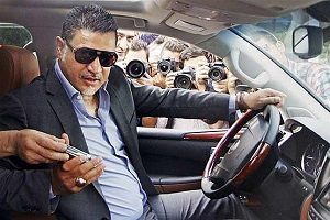 رقابت علی دایی و کارلوس کی روش بر روی بیلبورد های تبلیغاتی