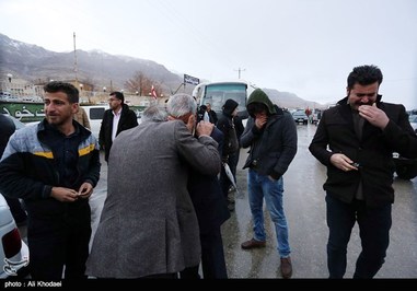 تصاویری اندوهناک از بستگان مسافران هواپیما تهران-یاسوج